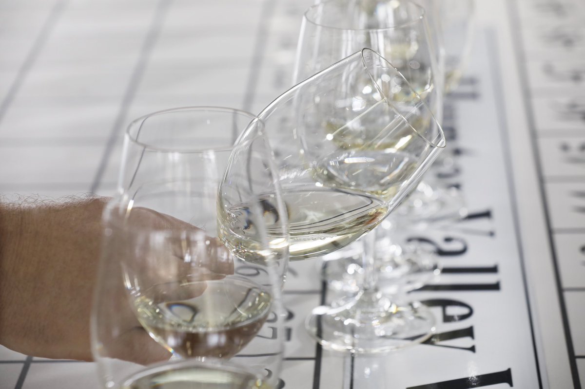 Join us live on Facebook this Friday from 2pm for the virtual announcement of the 2020 Hunter Valley Wine Show Trophy Winners! Good luck to all Gold Medal winners! 🥂🍷🙌🏼