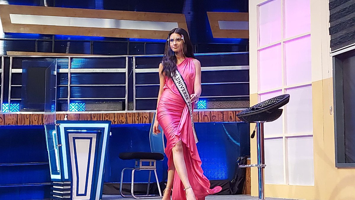 It's Showtime tweet media