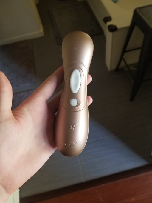 This little thing is amazing 😍 Had me bustin all kinds of nuts 🤪🍑💦 https://t.co/8PwE5HUbPs<a href="/tag/happyaccidents"class="tags"><span>#happyaccidents</span></a><a href="/tag/hickey"class="tags"><span>#hickey</span></a>