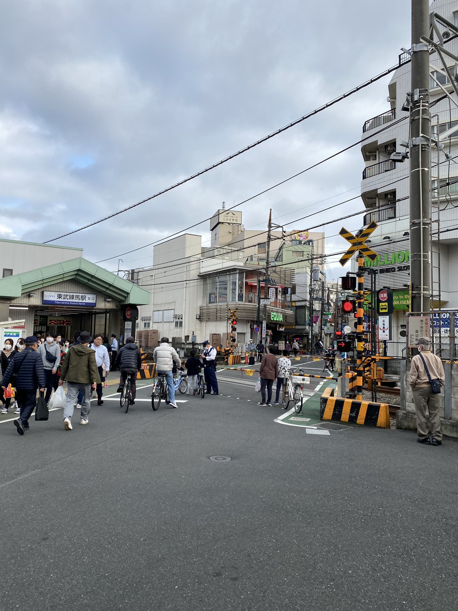 画像 東武東上線人身事故で踏切閉鎖 詰んでるやん T Co N2nxrvjqkv Matomehub まとめハブ 画像 東武東上線人身事故で踏切閉鎖 詰んでるやん T Co N2nxrvjqkv Matomehub まとめハブ