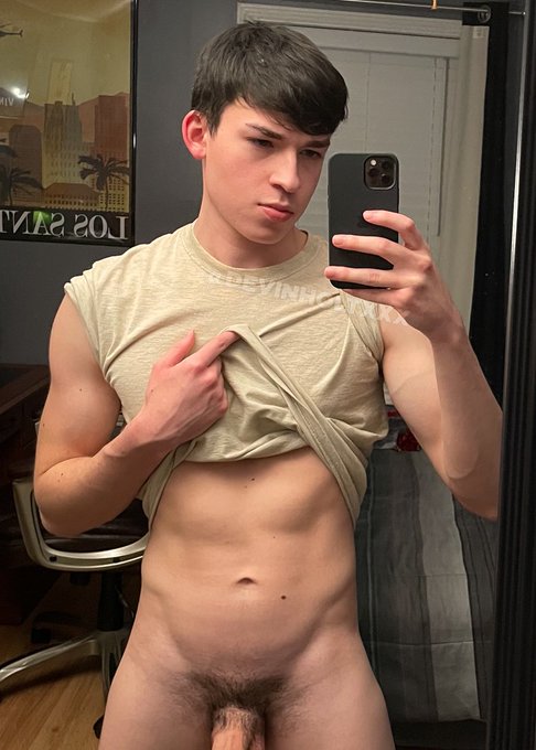 craving a midnight snack 😈 https://t.co/cXATFKQJ23<a href="/tag/nationalunderwearday"class="tags"><span>#nationalunderwearday</span></a>