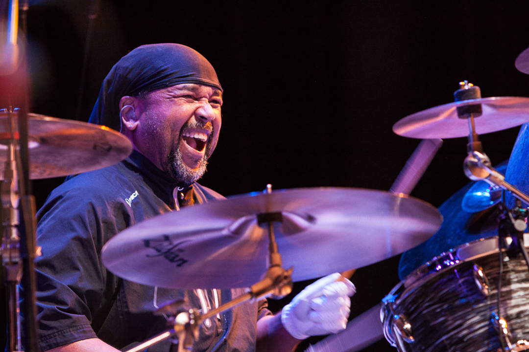 Happy Birthday Carter Beauford of Dave Matthews band one of the greatest! 