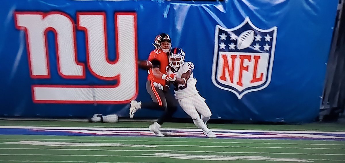 radiodrummerguy's tweet image. #CmonMan textbook #passinterference