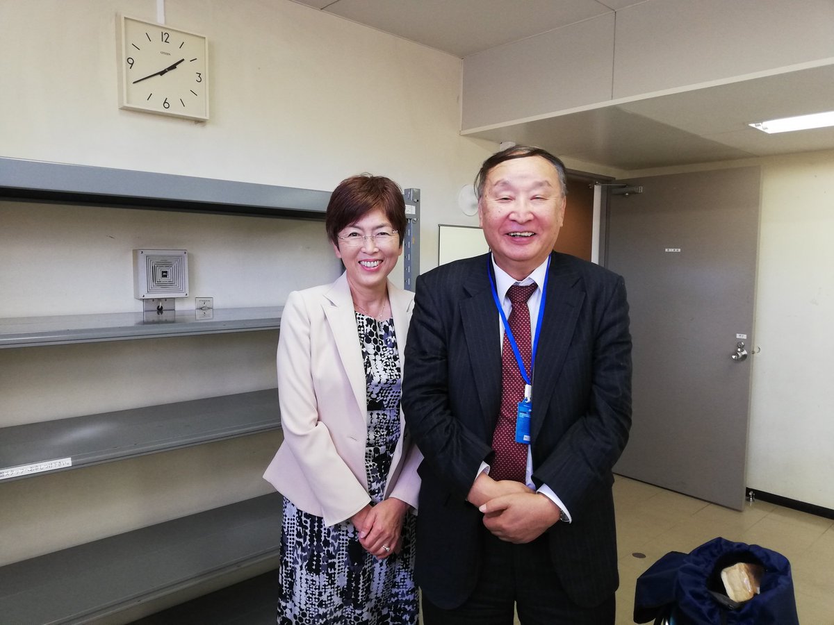 池田ちか子 柏崎市の産業文化会館で 金子勝先生の講演が始まっています