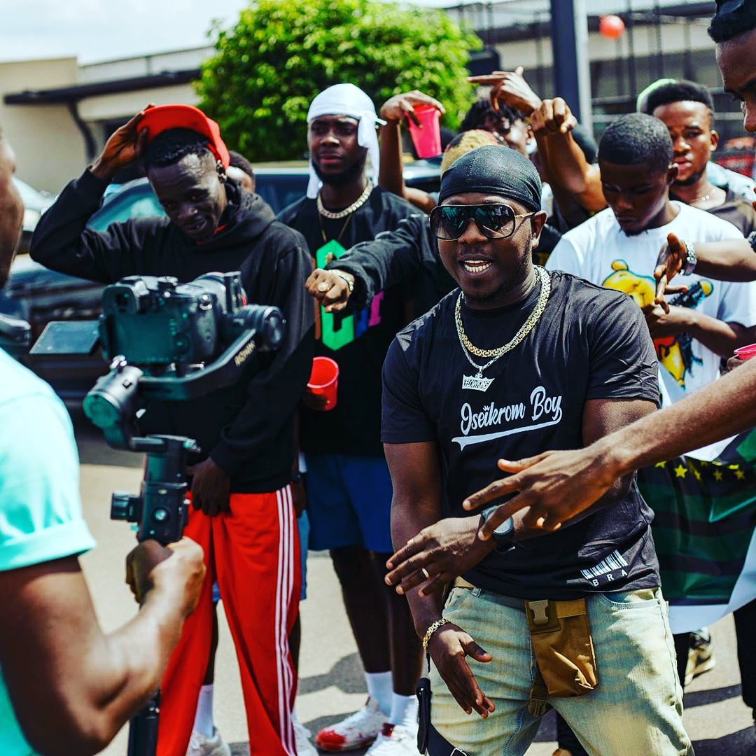 asantebuckman's tweet image. #FlowKingDom @Flowkingstone_ i Salute ur #Hustle
#flowkingstone 
#AsanteBuckman
📍
📍
📍
📍
📍
📍
📍
#ameyawdebrah #ghkwaku #ghkwakutv  #kobbykyeinewslive #shattawale #stonebwoy #sarkodie #daybreakhitz #bryttv #pulseghana #nkonkonsa #kumasi #ghhyper #kumerica #kumericans