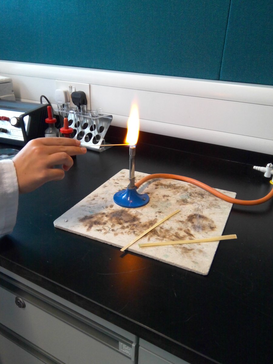 dbis_sci's tweet photo. Y8 doing the metal ion flame tests. Will they be able to identify the samples by the colour?
#sciEd https://t.co/17DrfMcD1P