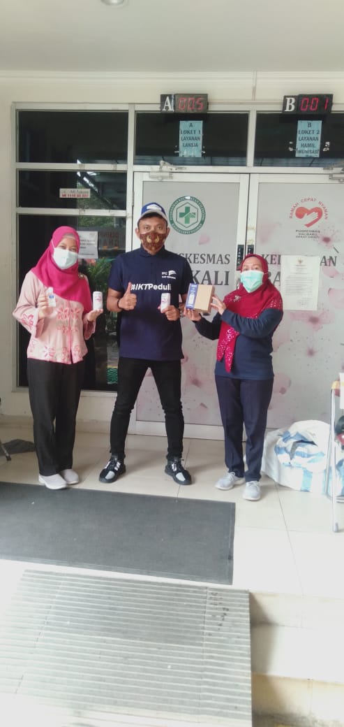 IPCCarTerminal's tweet photo. tugasnya dengan sebaik mungkin." ucap Sofyan Gumelar, VP Sekretaris Perusahaan IPC Car Terminal.
Sebagai informasi, manajemen IPC Car Terminal juga telah membagikan paket serupa kepada seluruh karyawan/wati IPC Car Terminal pada bulan September silam.
#IPCCarTerminal https://t.co/qhiZKiEzUK