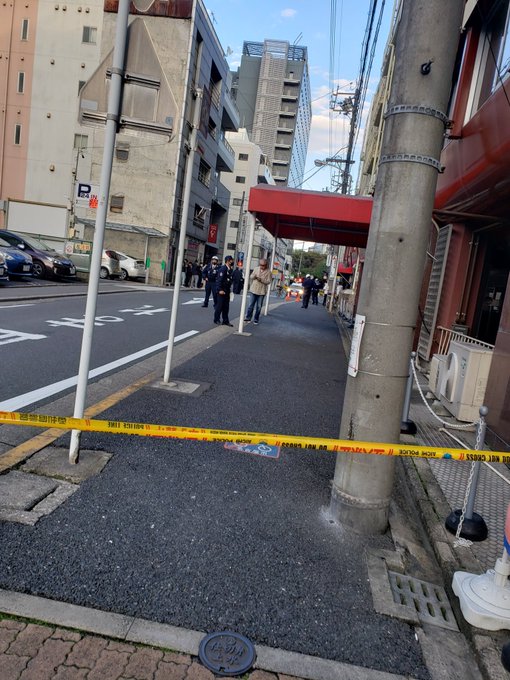 飛び降り自殺の噂 愛知県名古屋市中区栄1丁目 ライオンシアター付近に規制線で封鎖 公演に影響が出る Matomehub まとめハブ 飛び降り自殺の噂 愛知県名古屋市中区栄1丁目 ライオンシアター付近に規制線で封鎖 公演に影響が出る Matomehub まとめハブ