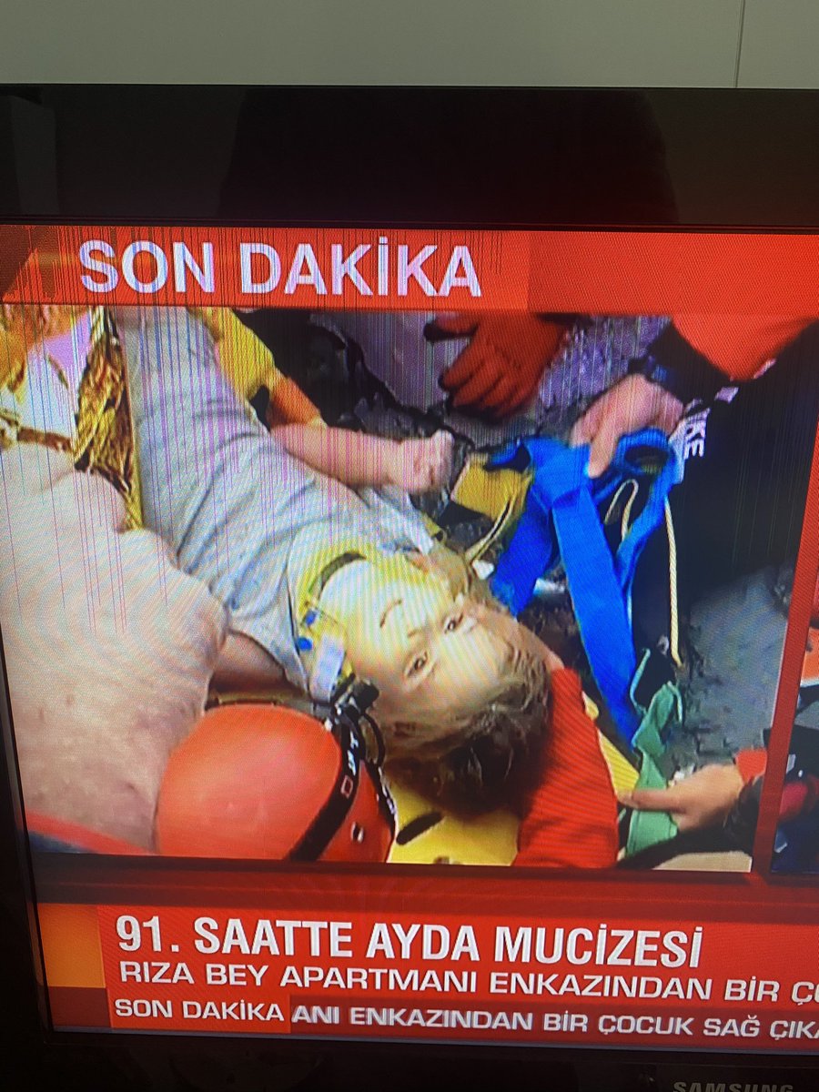 91.saat de kurtarılan #aylabebek. Sen çok yaşa çocuk!