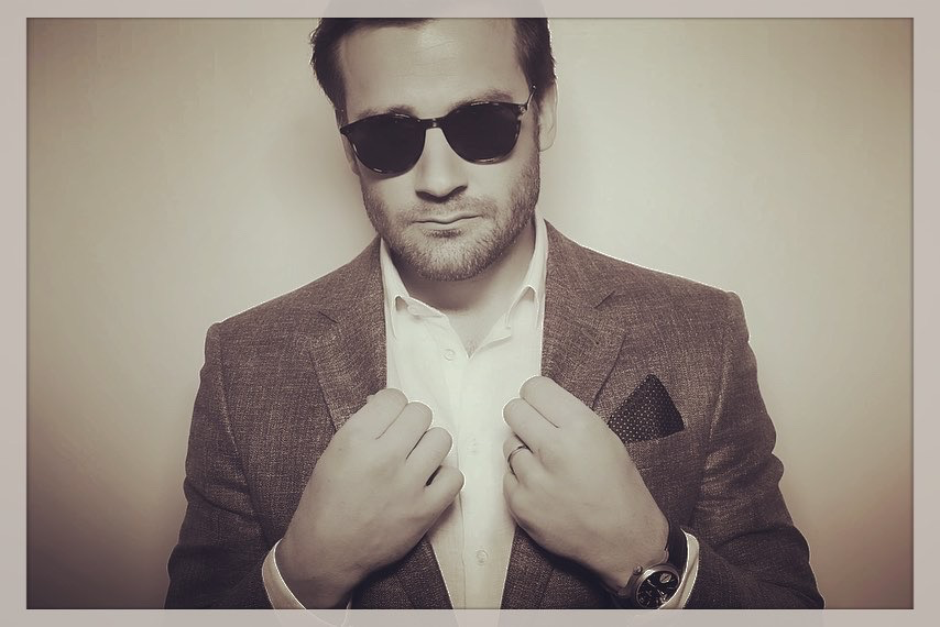 Clive Standen tweet media