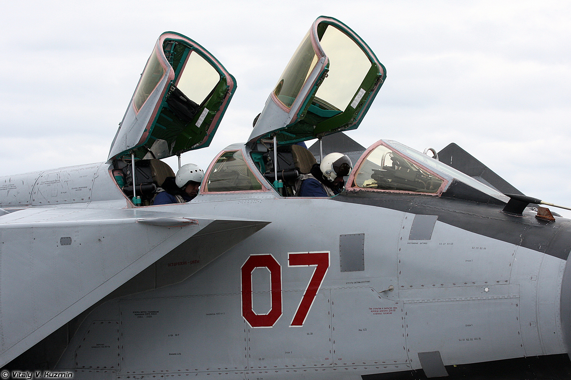 MiG-31BM/Κ Interceptor/Attack aircraft: News - Page 30 El4_5lyXIAQKCJS?format=jpg&name=large