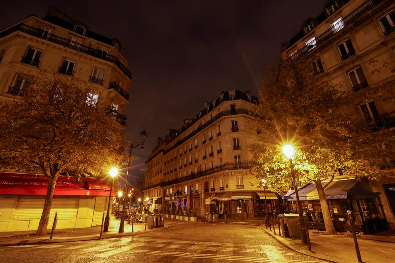 Reuters's tweet image. France to reinstate Paris evening curfew as COVID-19 worsens reut.rs/3jTBgGs