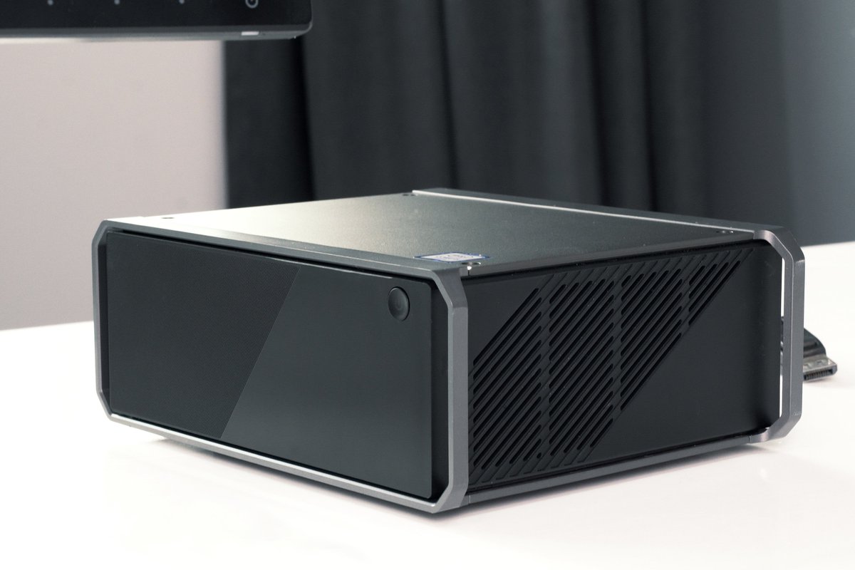 chuwidotcom's tweet image. #CoreboxPro Redefine the PC, this tiny PC delivers powerful performance thanks to the latest Intel 10th Core Processor, Thunderbolt 3 interface, and 256GB PCIe flash SSD.
Learn more:bit.ly/34Hwo1B
Please stay tuned! Official website:bit.ly/30NiWs8