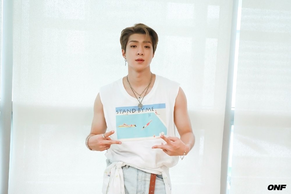 Jaeyoung - contrabass