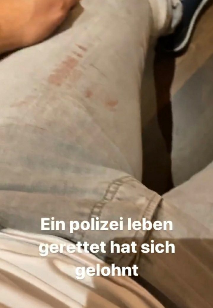 ArnoudvDoorn's tweet photo. Two Turkish boys saved the life of an Austrian police officer in #Vienna. but you don't read that in the mainstream media 🤐 https://t.co/Ik1nwknU2b