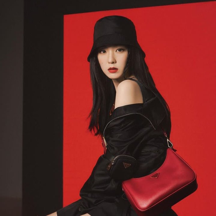 Here is axelyn,
Mutualan dm

Pinjam mukanya Mbak irene
Not newbie