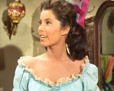Happy Birthday to the beautiful Stefanie Powers. 
Born on November 2, 1942 