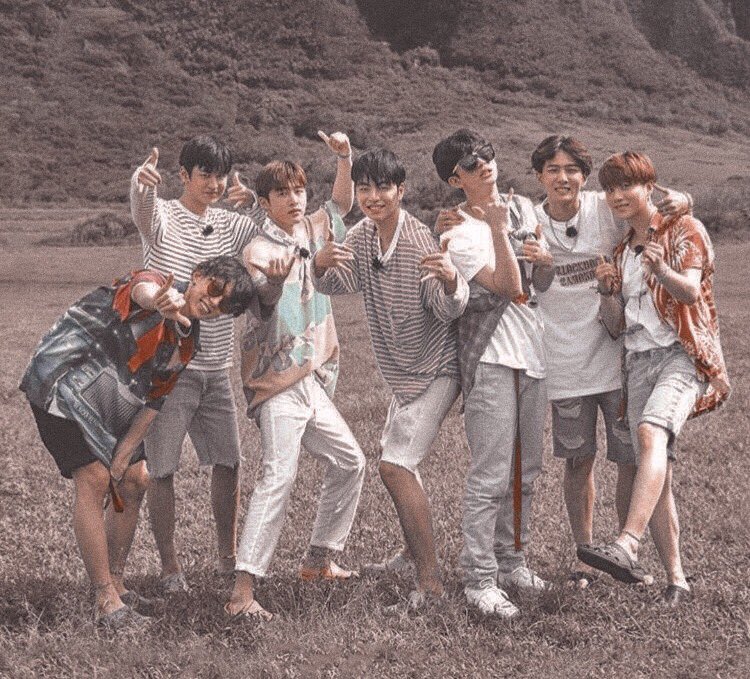 ToobaMonKon_131's tweet photo. Take me to the times when they were still together, even if it wasn't easy for them not even once atleast they were together.
I can't see them apologizing for being mistreated? 7 Of them deserve so much better ㅠㅠ
@YG_iKONIC  #CreditHanbin #iKON #iKON_ON #HANBIN #김한빈 https://t.co/ECKVFxJzPi