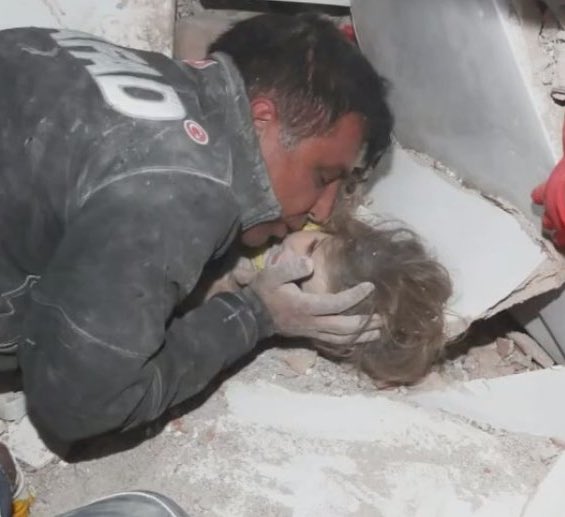 Ayda bebeğin 91 saat sonra kurtarılması❤️