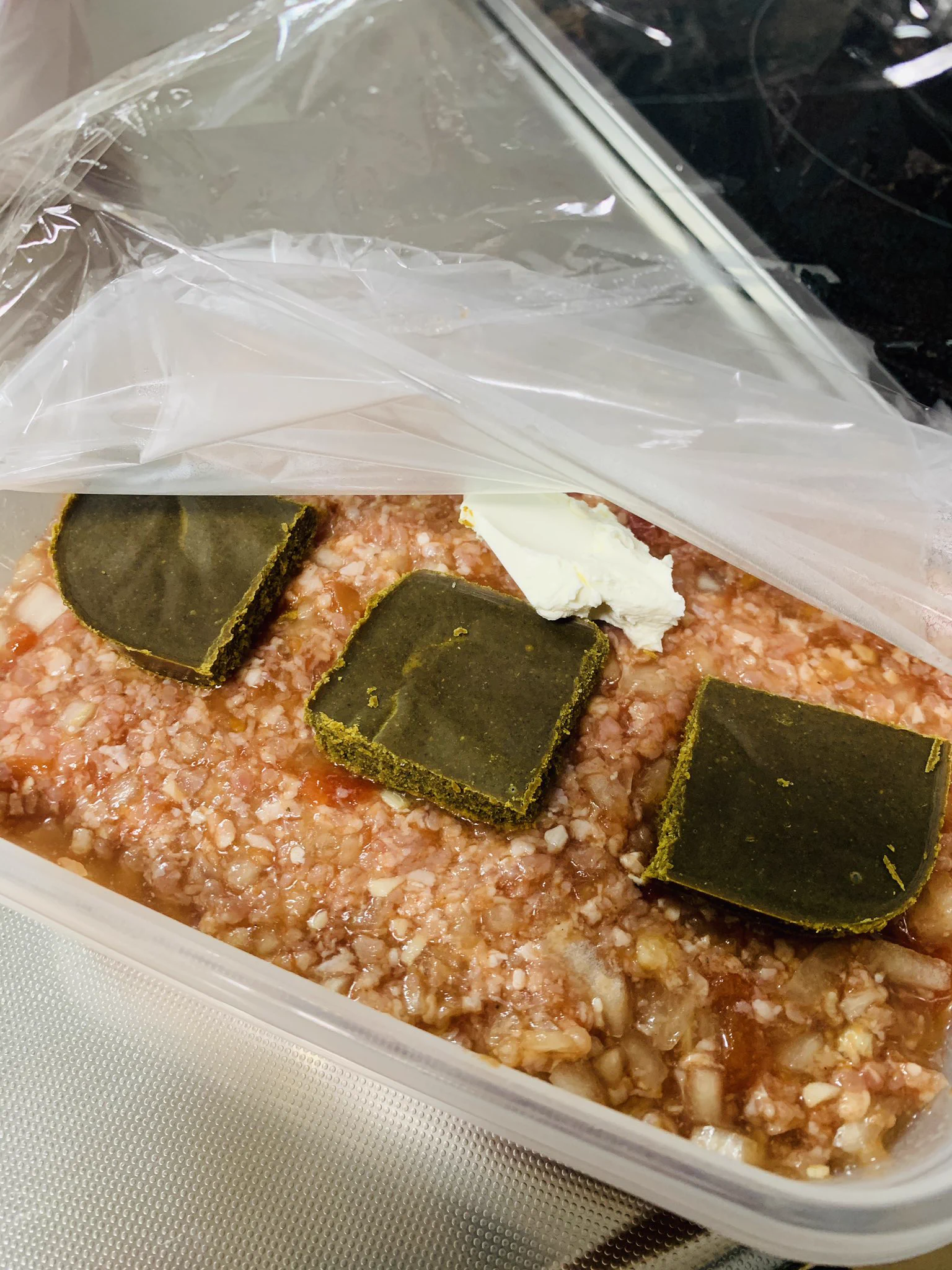 @ore825 しまったぁぁ！！！
うちは今日はレンチンの無水キーマカレーですー！🍛
あと30分早ければ試せたのに…_(:3 ｣∠)_ 