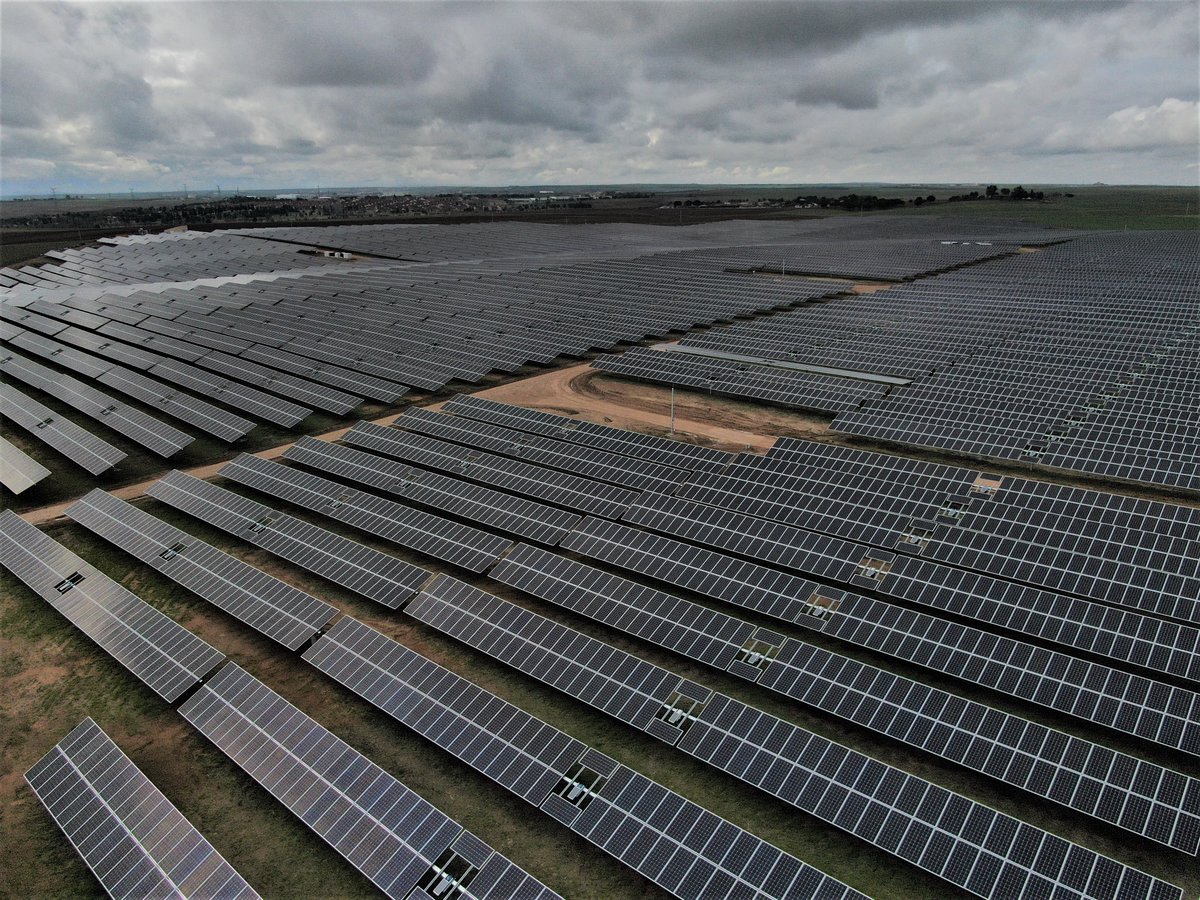 Gonvarri Solar Steel suministra 100 MW de sus seguidores #TracSmarT+® para dos proyectos fotovoltaicos localizados en #Murcia y #Toledo, #España

#pvsolar #solar #solarenergy #solarpv

cutt.ly/pgArfYJ