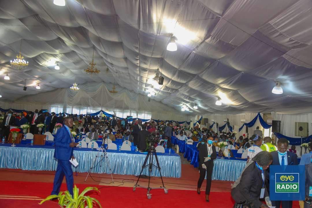 CesJuba's tweet photo. HAPPENING NOW:GOVERNOR EMMANUEL SPEAKS TO THE DELEGATES ON THE ONGOING GRAND OPENING OF THE NATIONAL DIALOGUE CONFERENCE AT THE FREEDOM  HALL UNDER THE THEME "COME LET'S DIALOGUE, COME LET'S HEAL OUR NATION ". https://t.co/lEIG9goqcx