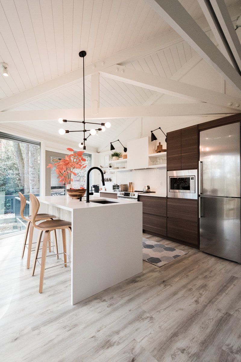 24" custom trim kit for a Panasonic microwave, model # NN-SN68KS

trimkitsusa.com