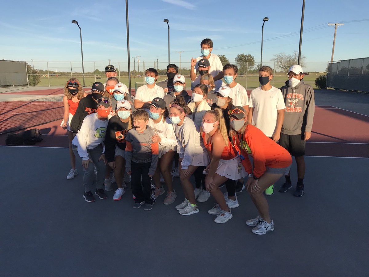 Good Luck to our ⁦<a href="/Rockwall_HS/">RockwallHighSchool</a>⁩ Tennis Team at Regionals.  Beat Heath!  #JFND They begin play at 3:00 at SMU.