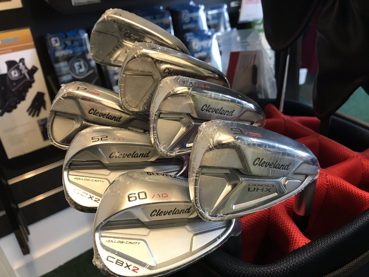 LBrotherhoodPGA's tweet image. One very happy customer with their new custom fitted @clevelandgolfeurope Launcher UHX irons and CBX2 wedges, finished off nicely with @pinggolfeurope G410 woods and a lovely Traverse cart bag 👌🏻😎

#customfitted #clevelandgolf #pinggolf #customer #happy #lovely #new #performance