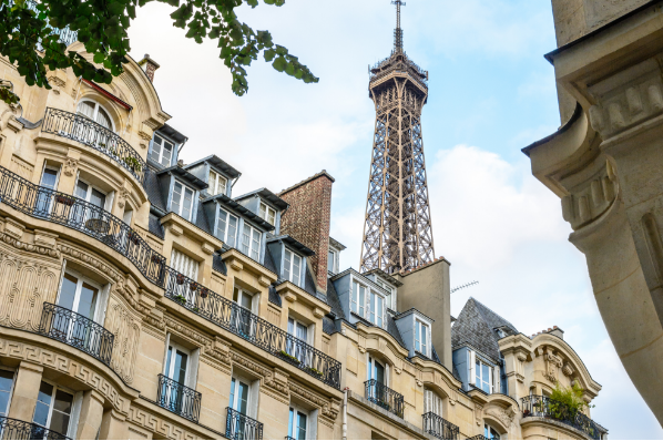 NegocialF's tweet photo. Toute décision #immobilière doit être soigneusement réfléchie, mais encore plus pour l’#ImmobilierDeLuxe, ou de #Prestige : pas question de se tromper sur une transaction ! Tout ce qu'il faut savoir dans cet article ! 🏡 https://t.co/8RzdQMUQve https://t.co/OJaRhmz3PG