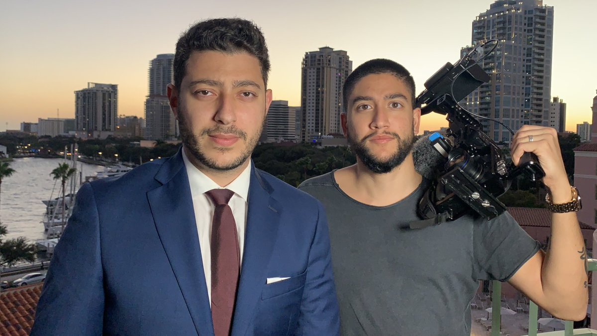 fouadyoucefi's tweet photo. Jag och fotografen Iman är redo för dagen. Eller ja, vi var redo redan igår när bilden togs... Nu ska vi bevaka några miljoner röster. https://t.co/6gCZXctsv8