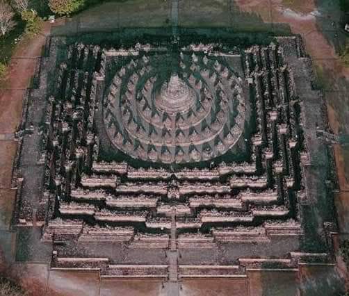 There are many types of yantra & all the ancient temples of Bharat got these yantra either carved on the ceiling or on flooring specially center of a temple or main diety room, on ceiling like an umbrella or carved on some metal, asan & kept where the deity is been placed.