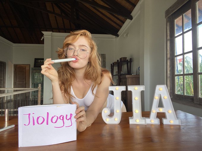 Starting my #jiology classes soon.  RT if you are signing up to be my student 😉 https://t.co/tdLcSlF<a href="/tag/jiology"class="tags">#jiology</a>