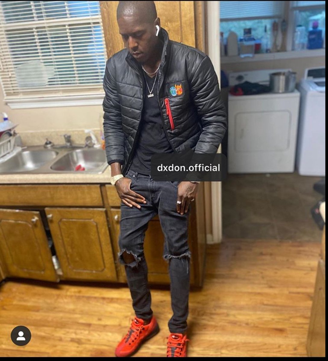 officialDxdon's tweet photo. BUBBLE COATS ARE IN 🥳

😈 Come Shop 

SIZES: XS-3XL 

Dm to purchase 

AGAINST ALL ODDS 
#Dxdonnclothing™️🥶
#PropertyOfDxdonn
-
-
#Fashion #Clothing #Brand #Hoodies #Blackownedbusiness  #Viral #Repost #Dxdonn™️
#upcomingclothingline 
#global 
#againstallodds
#thedonway™️ https://t.co/QuZPG79lYO