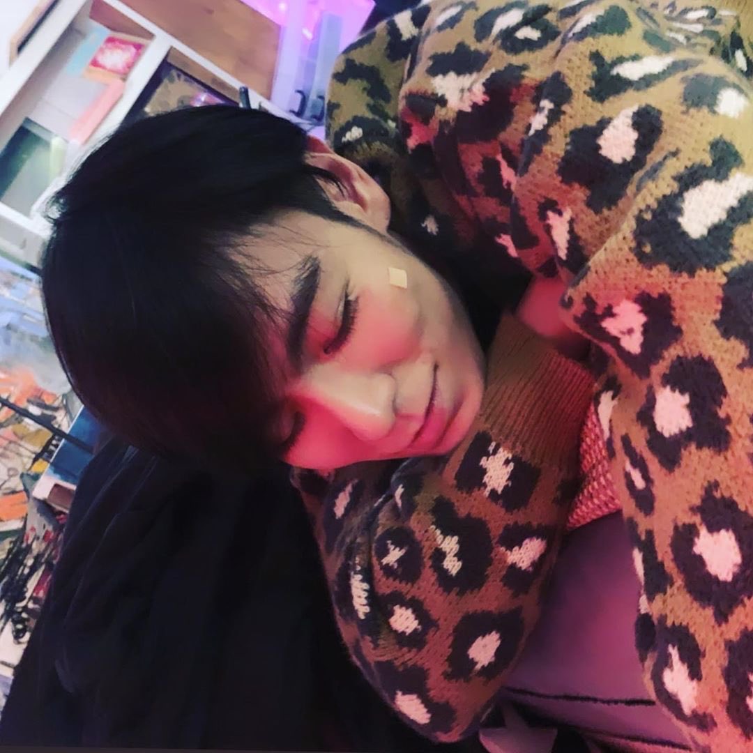 BBngVpFvr's tweet photo. #롱타임노씨_TOP_생일축하해
빅뱅의 맏형이자 아기이고, 괴짜예술가이자 귀신이자 뱀파이어인 탑형. 생일 정말 많이 축하해요! 못 본지 특히 오래돼서 많이 그립네요. 항상 건강히 잘 지내구, 우리 내년에는 꼭 나비처럼 날아올라 만나기로 해요. 누구보다 행복한 하루 보내세요💛
#HappyTTTOPDay https://t.co/FIgfaEIAco