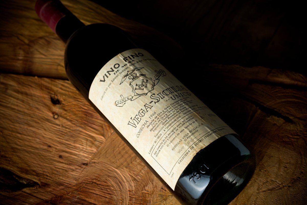 TVegaSicilia's tweet photo. 1966, 1967 y 1968, tres añadas consecutivas de Único, tres joyas de nuestra historia.
.
.
.
1966, 1967 and 1968, three consecutive vintages of Único, three jewels of our history.

#TemposVegaSicilia #vinotinto #winelovers https://t.co/nH2jTuRYBG