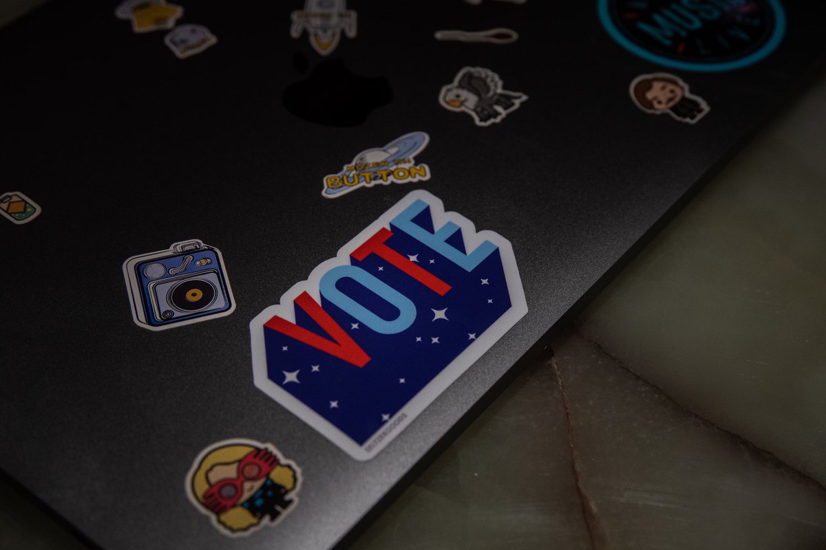 TheNUinProgram's tweet image. It’s Election Day! 🇺🇸
With students voting for the first time, many doing so by mail (and utilizing our mailroom), N.U.in Boston has been encouraging others to fulfill their civil duty by casting their vote!

#NUin2020