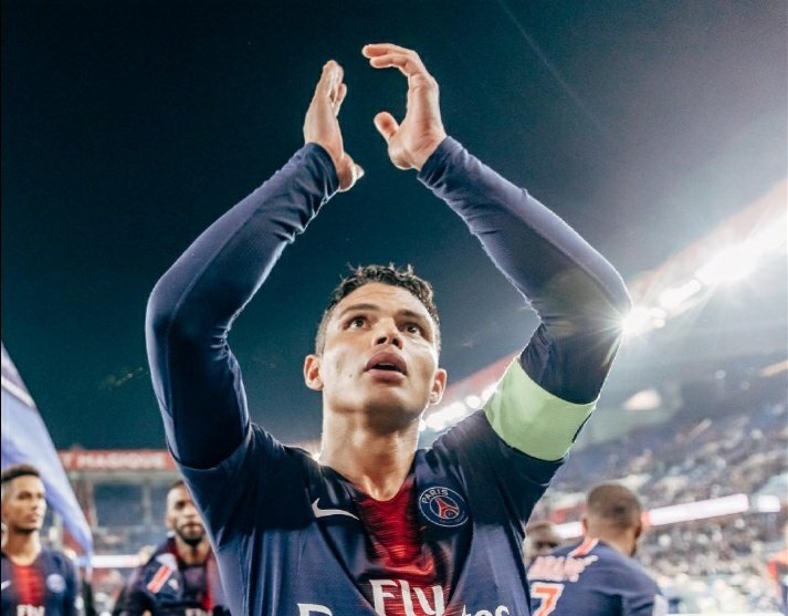 ZaleCFC's tweet photo. Currently the best defender in the Premier League. He doesn't know who Laporte or Gabriel are. https://t.co/N2lIgaO1hj