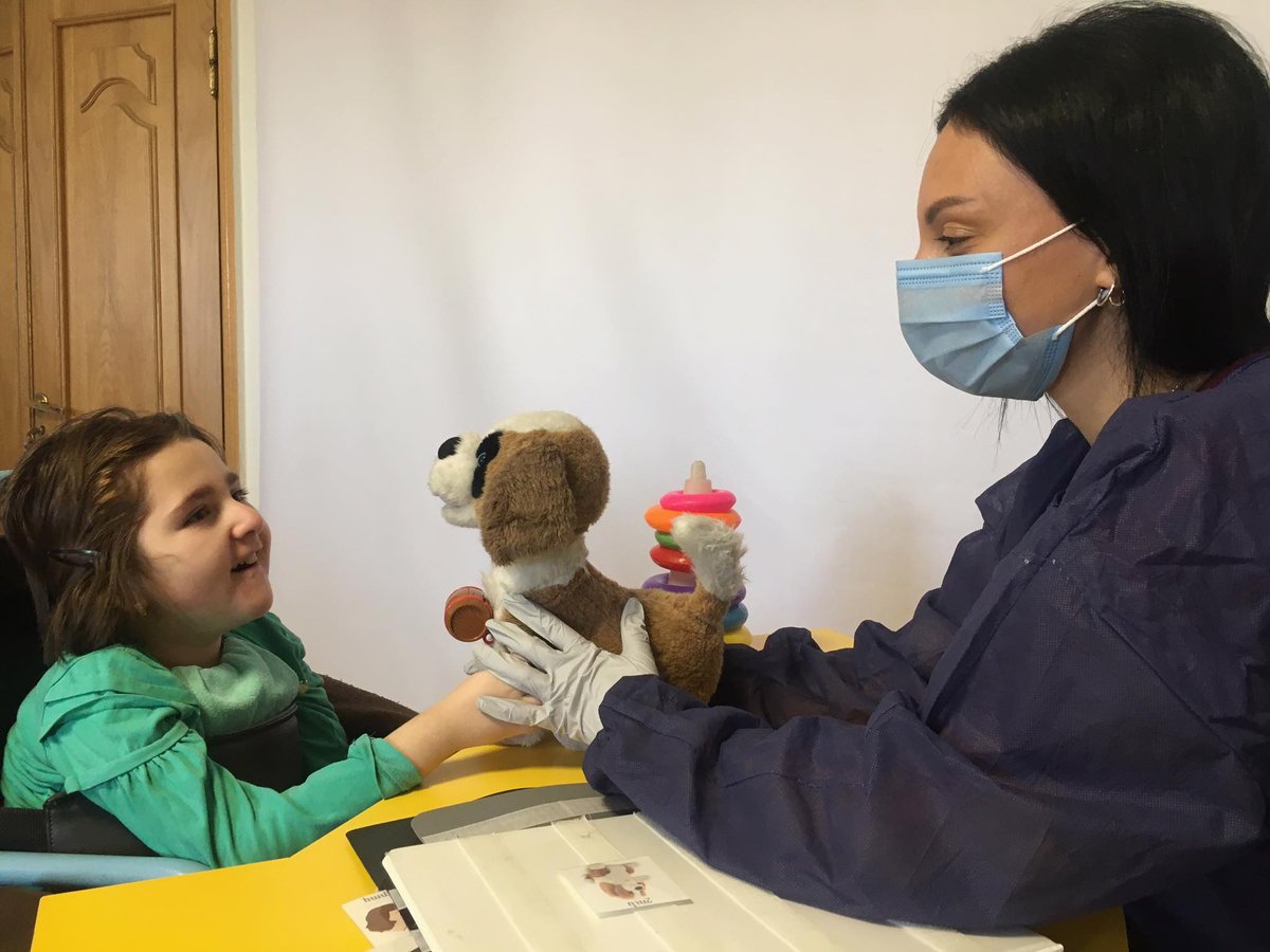 SOURCE_found_am's tweet photo. The daily classes of the children from Artsakh are going on normally 🙂🇦🇲
#ՀԱՂԹԵԼՈՒԵՆՔ 🇦🇲🇦🇲🇦🇲
 Speech therapist Ani Tarakhchyan https://t.co/AM2Lqaz21T