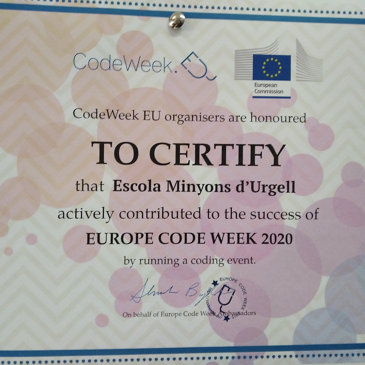 MinyonsdUrgell's tweet image. Per a la #codeweek2020 #codeweek vam penjar l'activitat Robòtica Educativa, a tots els nivells des de P3 fins a 6è. Hem realitzat jocs de pensament computacional, programación amb #scratch @codeorg #botlogic@scratchcatala @mSchools_MWC