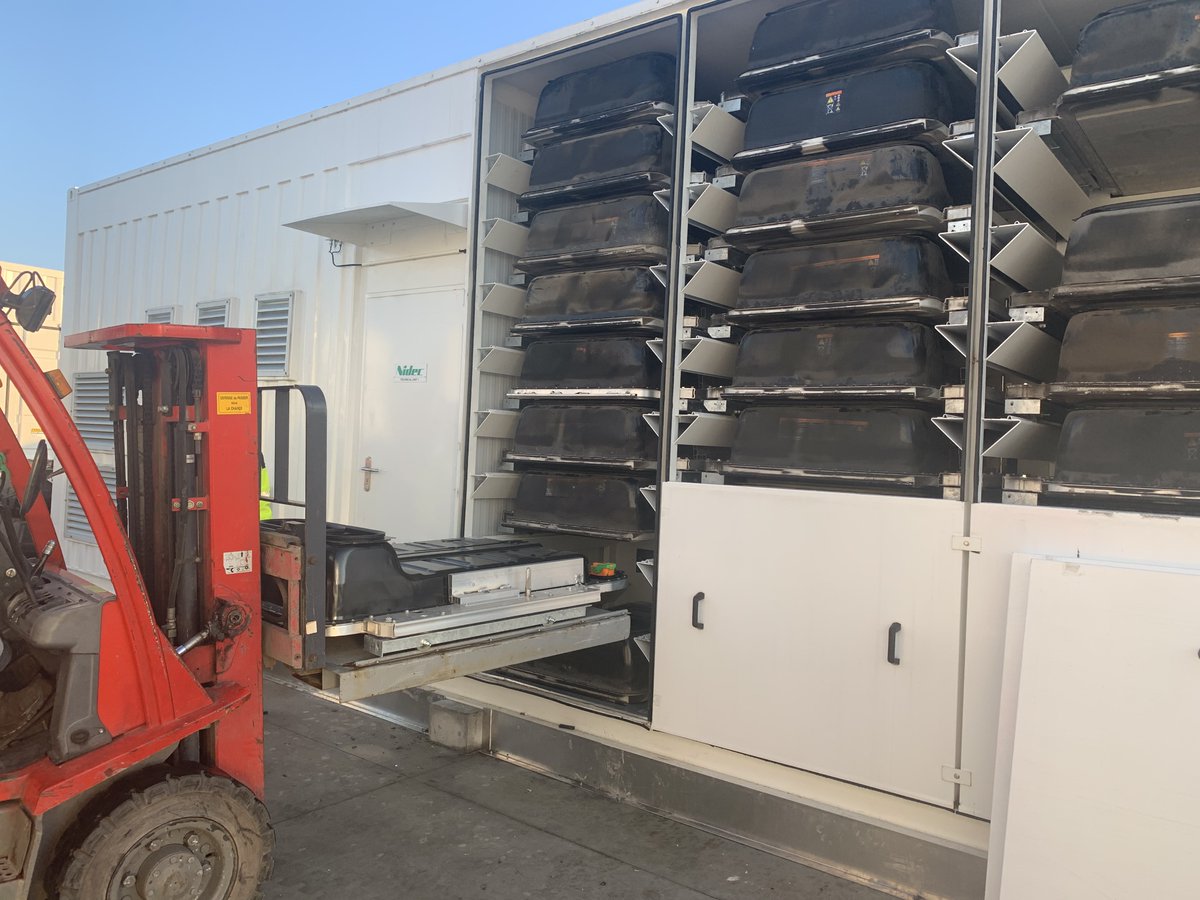 GroupeRenaultEV's tweet photo. The first Advanced #Battery Storage has been installed in Douai, France, as part of @Groupe_Renault’s strategy to develop an intelligent electrical ecosystem.🔋♻️ Read the full PR here ➡️ https://t.co/lr6YuJcS7A https://t.co/bLm4JwlZKN