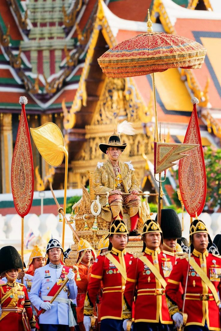 TiredBored6's tweet photo. "ข้าพเจ้าที่จะมุ่งมั่นประกอบกรณียกิจ ด้วยความสามัคคีพร้อมเพรียง และด้วยความสุจริตยุติธรรม เพื่อยังความเจริญมั่นคงและความร่มเย็นเป็นผาสุกให้บัง��กิดแก่ชาติ ประเทศ และ ประชาชนยั่งยืน สืบไป"
#เรารักในหลวง https://t.co/sIAxrYt30C