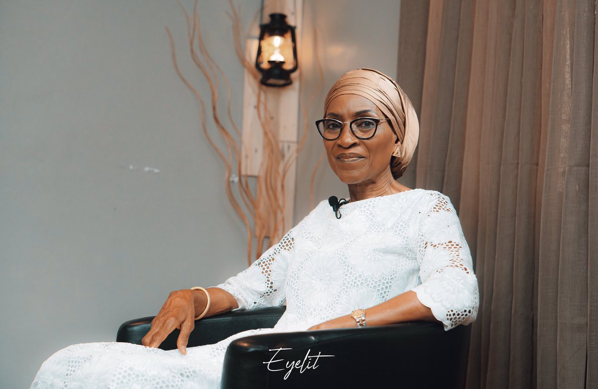 Tata Awa Thiongane

Talent, abnégation et élégance.

Pour (re)voir son entretien sur Youtube, c’est ici : youtube.com/watch?v=1C2Rhn…

#AwaThiongane #WomenInSTEM #Héritages