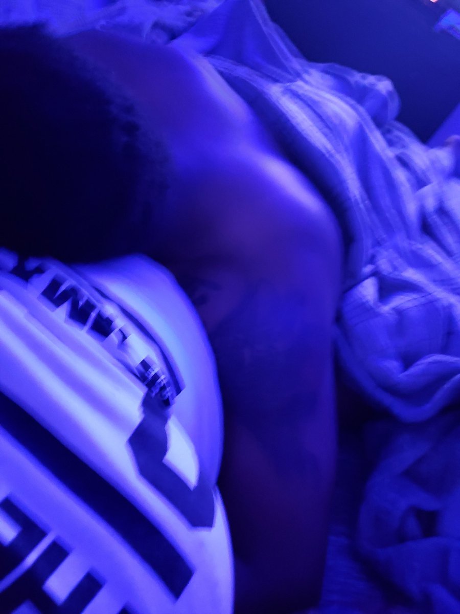 MahoganyMistres's tweet photo. After he gets done eating, he sleeps like this. Don't you wish you could lay in between my legs taste me? Youd never get this lucky. #cunnilinguist #femdom #paypig #ebony #findom #EbonyGoddess #ebonyworship 🖤🤎 https://t.co/67xF5MtRoo