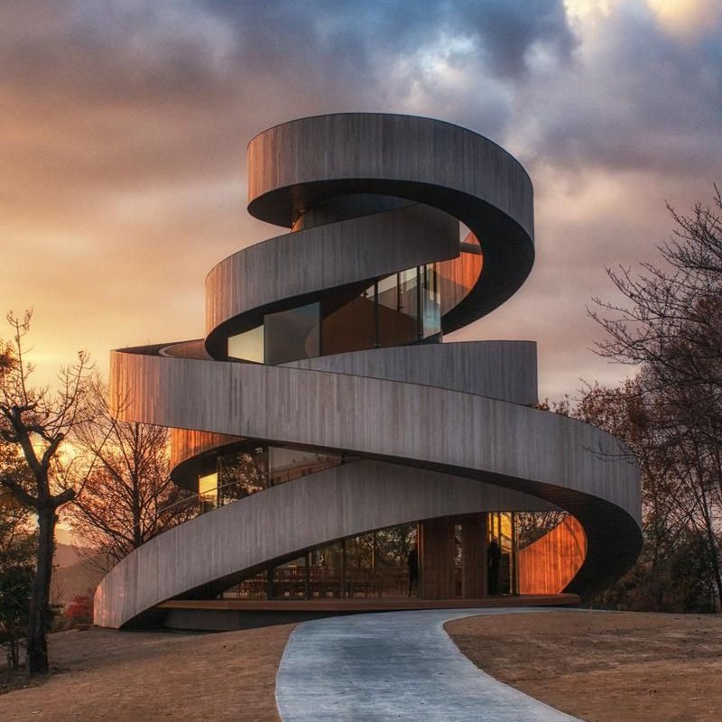 UbuntuArchitec1's tweet photo. Japanese architect (Hiroshi Nakamura) designed a fairy-tale-like wedding chapel with picturesque views of the ocean and islands. #TuesdayShoutout #wedding #architecture https://t.co/grZPt0KTMr