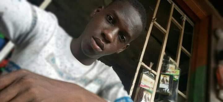 SaharaReporters's tweet photo. Family Demands Justice Over Killing Of 20-year-old Journalist By Lagos Task Force Officials | Sahara Reporters https://t.co/UamIbzeP7e
@followlasg @PoliceNG https://t.co/NBU9sBmj2x