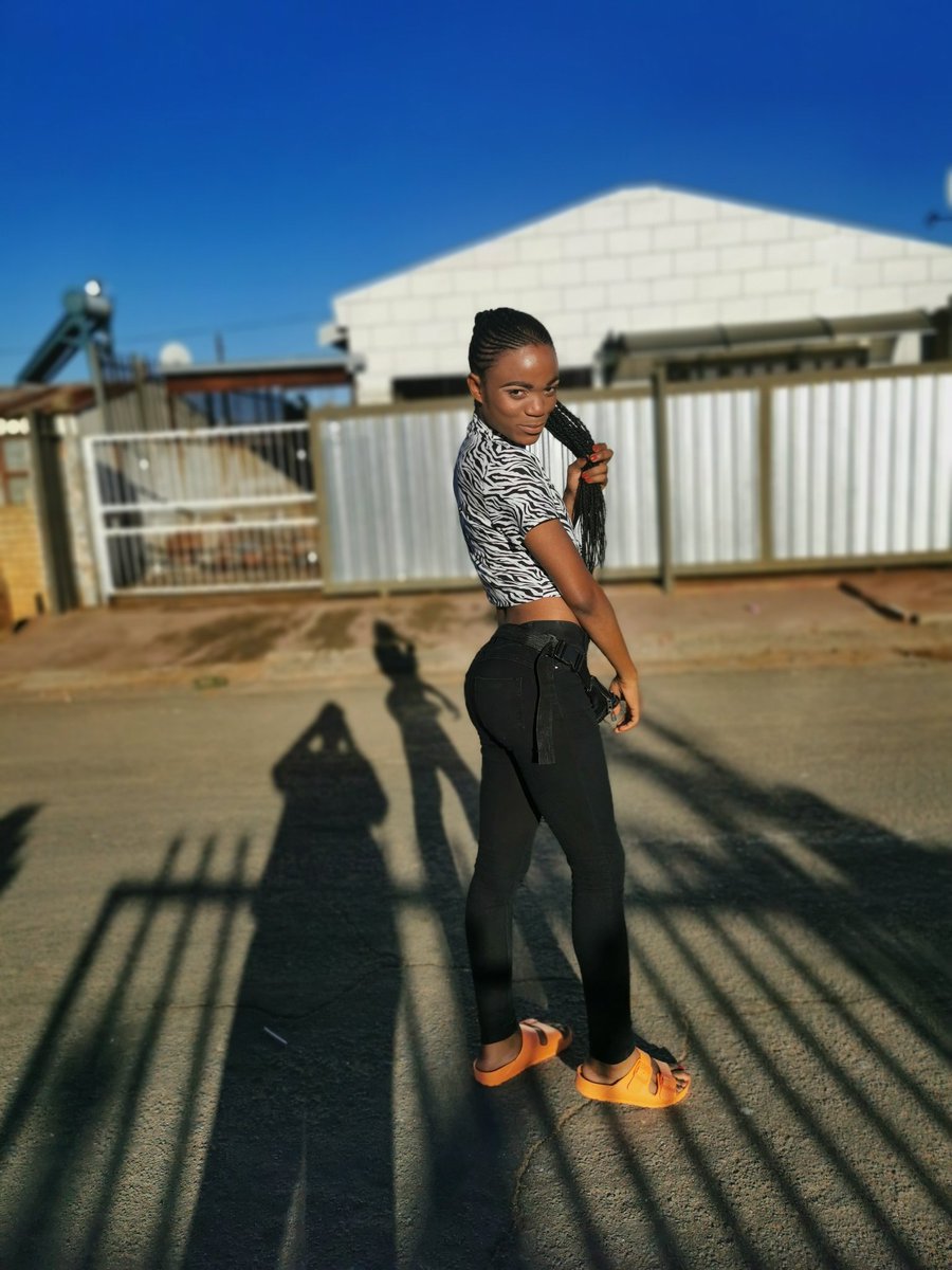 Tshepi_Foxy's tweet photo. A beaut'😍❤ https://t.co/446Hag4Y2j