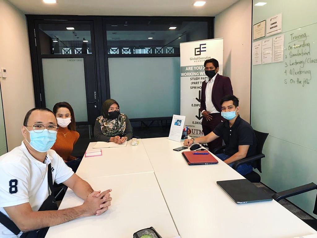 GeaInstituteMY's tweet photo. Good class discussion with Mr Harris at Penang Campus.
---
Global Executive Academy (GEA)
#work #career #train #diploma #singapore #malaysia @geainstitute @geainstitute.kualalumpur @geainstitute.penang @geainstitute.johor @geainstitute.sarawak
@geainstitute.dhaka https://t.co/2sPZMDYbAO