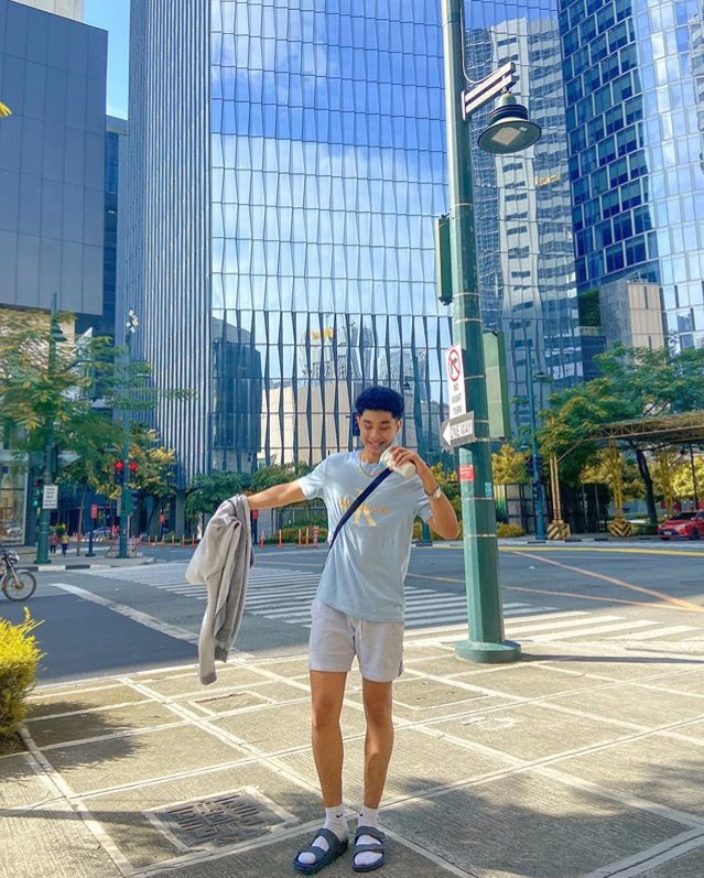 collingkit's tweet photo. SORRY NA MARUPOK LANG 😭

HABAHSBHC ANG GWAPO PO https://t.co/TSzMGOxZdp