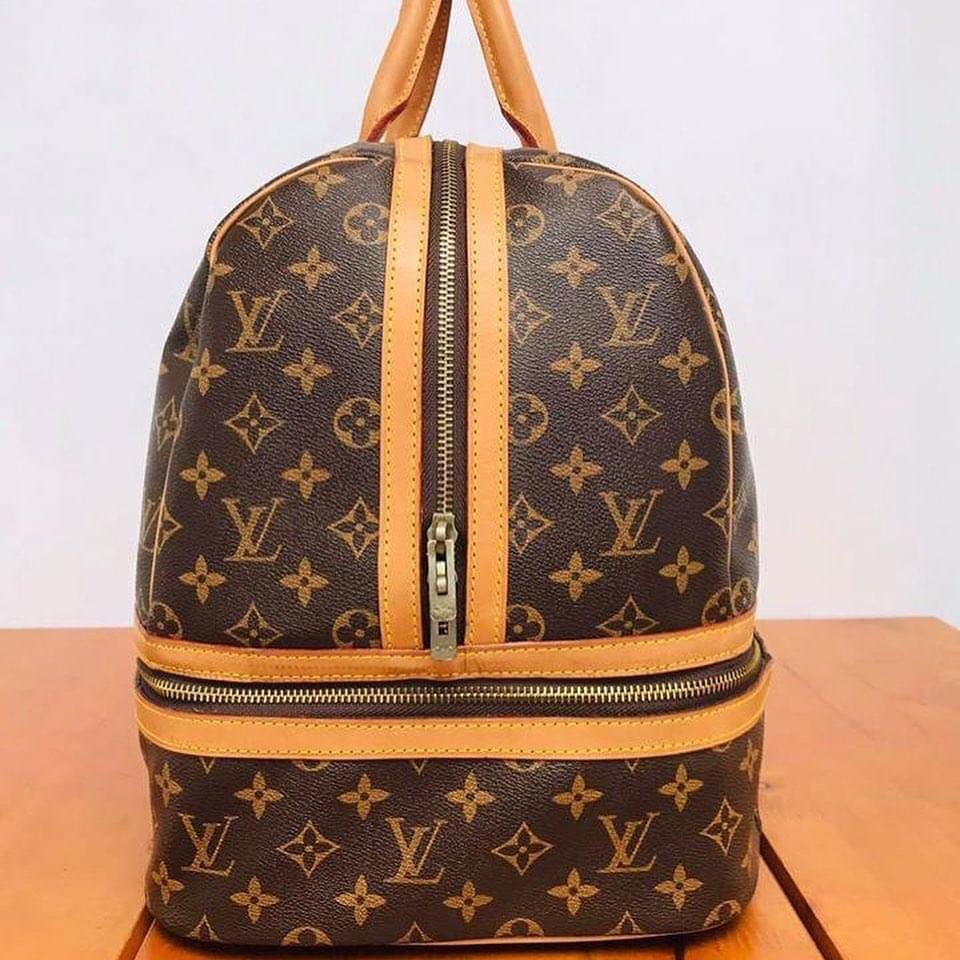 Carlie Vintage on X: 🔥 Vintage 1960s Louis Vuitton sac sport M58020 Pls  pm for more info. WhatsApp link in bio #lv #louisvuitton #lvbag #lvbags  #louisvuittonbag #lvvintage #lvvintagebag #louisvuittonvintagebag #vintage # 1960s #vintagestyle #